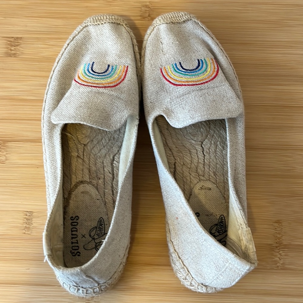 Soludos slip on shoes